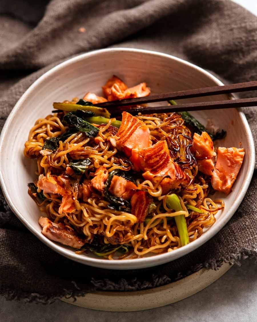 Quick Teriyaki Salmon & Rice Noodles: Your 30-Minute Weeknight Delight